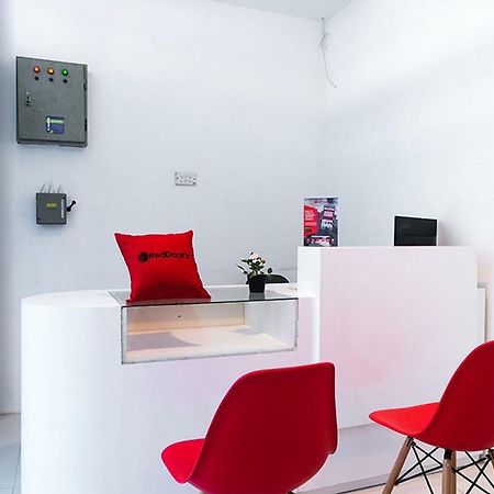 Reddoorz Near Seasons City Mall Jakarta Extérieur photo