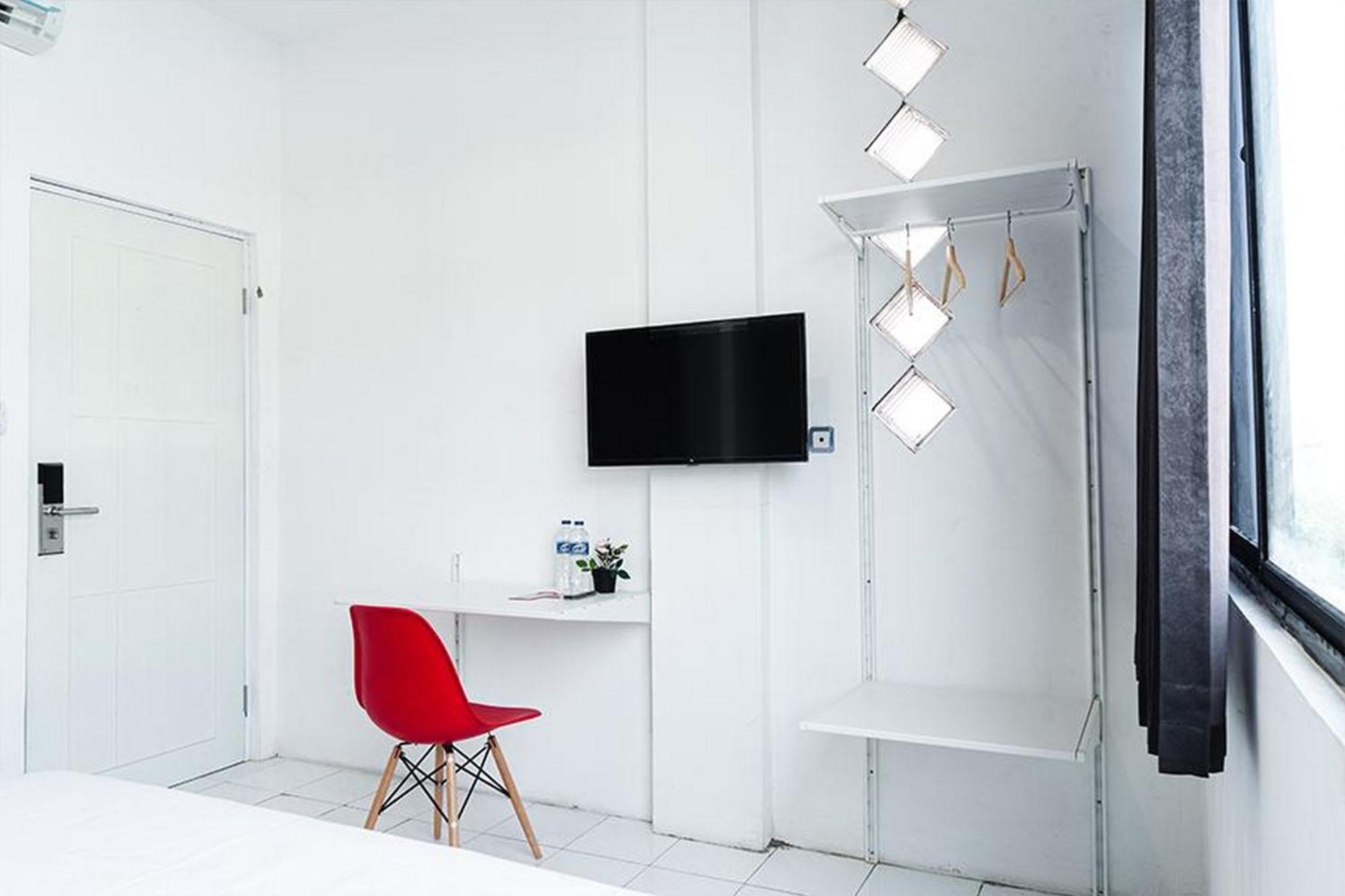 Reddoorz Near Seasons City Mall Jakarta Chambre photo