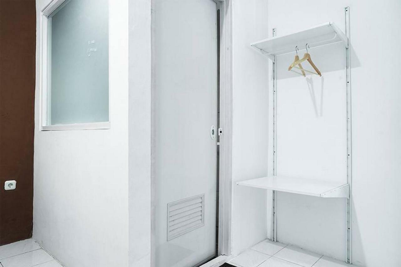 Reddoorz Near Seasons City Mall Jakarta Chambre photo